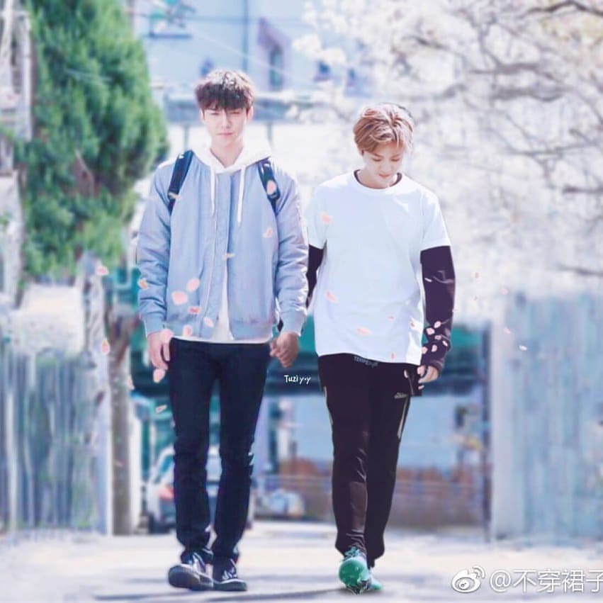 osh94lh7's tweet photo. That's it babies.. I'm gonna end this thread here.. Please keep support and love our precious #Hunhan.. #sehun #luhan #hunhanreturn
Cr : (1st pic) to the rightful owner.. 😍😍 https://t.co/Bn9jOyJkob