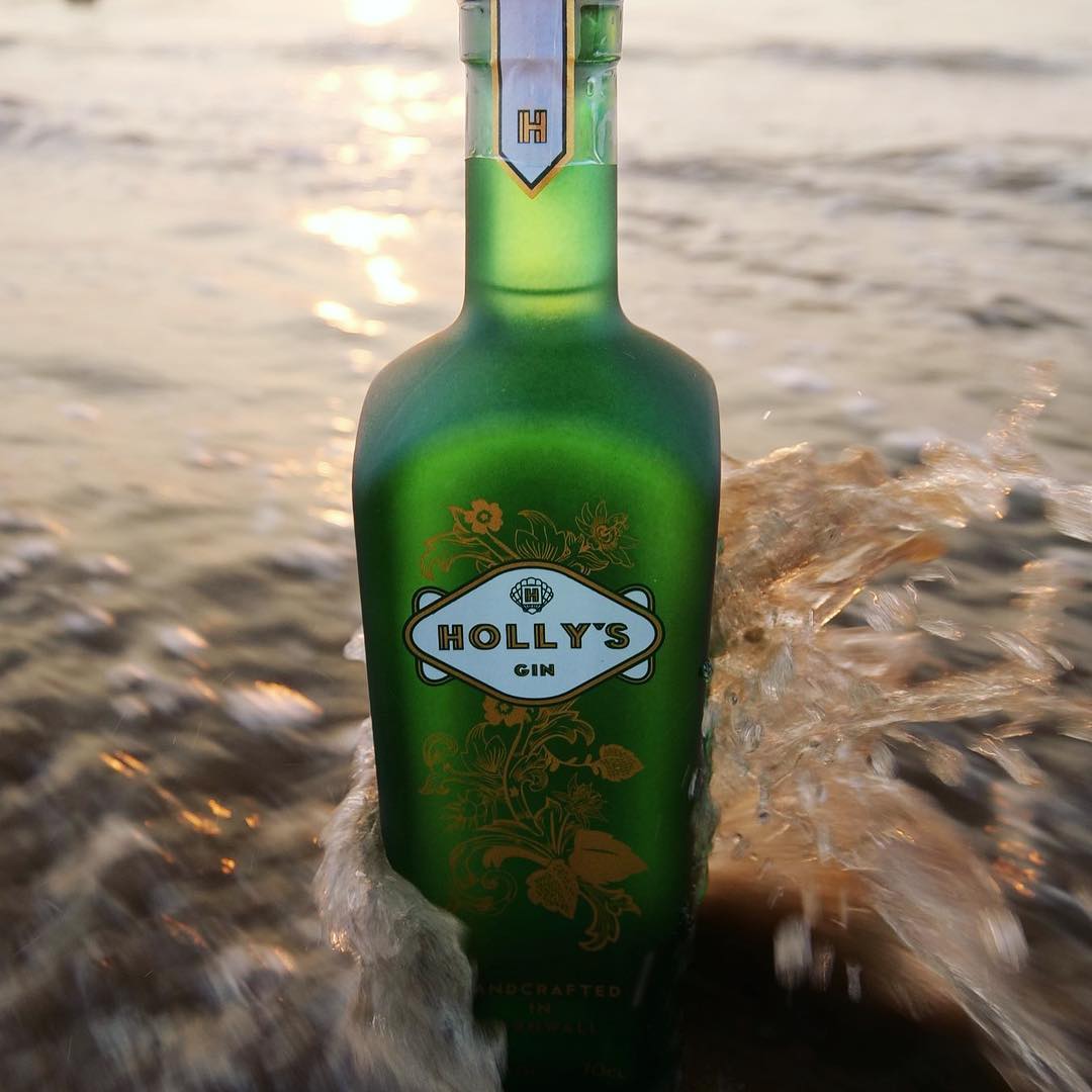 Holly Harwood tweet media