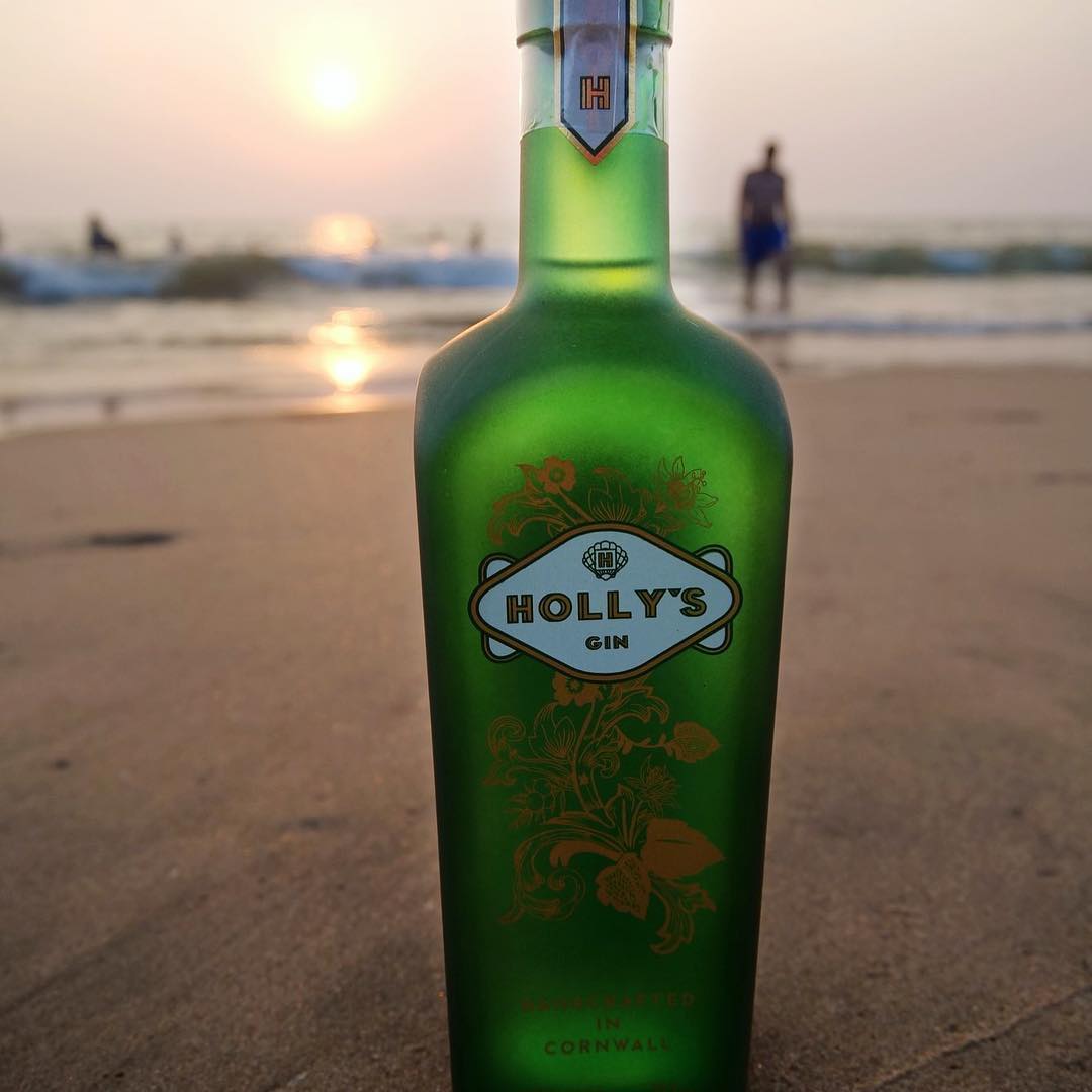 Holly Harwood tweet media