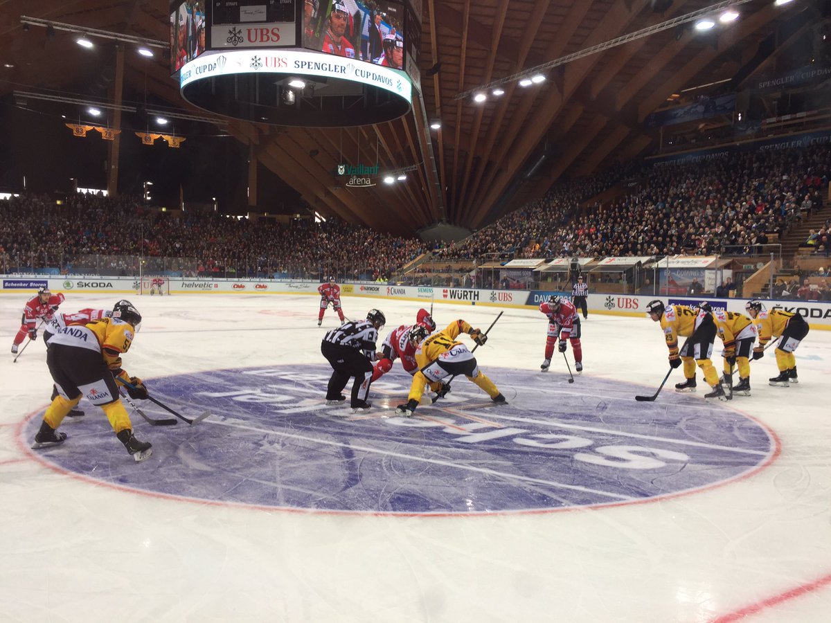 sport - stimmung - spenglercup: wenn eishockey zelebriert wird! #finale #kalpa #TeamCanada #SpenglerCup