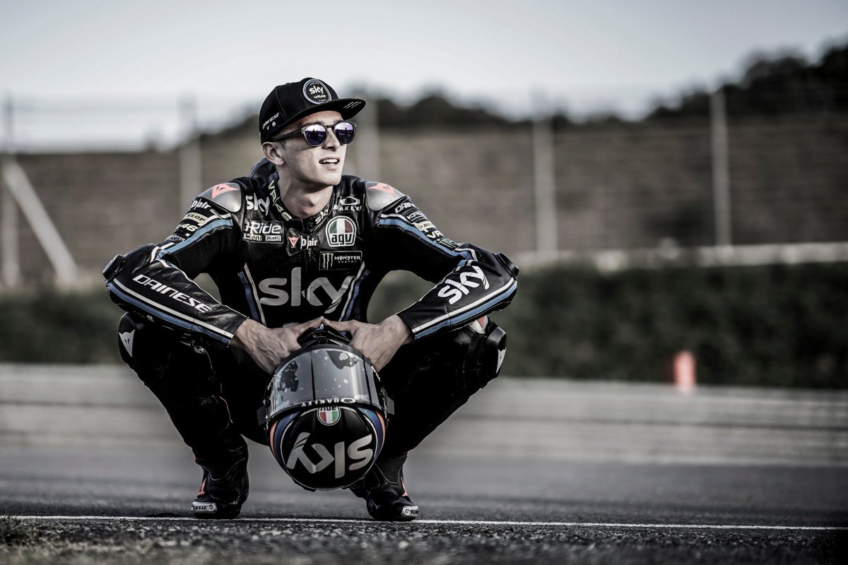 Luca_Marini_97's tweet photo. With the hope that all sports can convey the right moral principles and values, to make this world a better place. A hug to you all and your loved ones!
โจ Happy New Year โจ #10LM97
Photo by @FAlex79 ยฉ https://t.co/K31wU85p5A