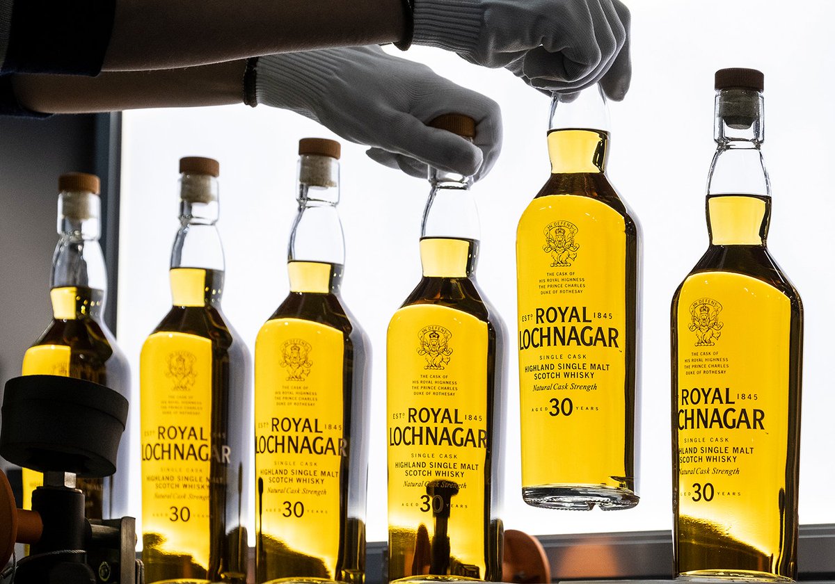 WhiskyExchange's tweet photo. A ballot for the chance to buy this charity bottling of Royal Lochnagar 30-Year-Old Single Malt is now live on our website: https://t.co/M2hs8ZPSsx

#royallochnagar #whisky #scotch#scotchwhisky #singlemalt #distillery #scotland #theprincesfoundation https://t.co/x2wXx2Mjen