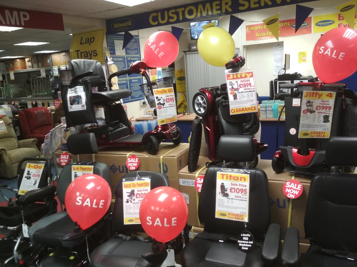 AbleworldUK's tweet image. Our Northwich store is looking great this afternoon with their new Winter Sale offers on show 😃 #Ableworld #Northwich #ShopNorthwich