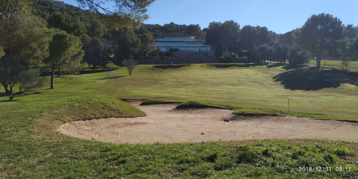 Se me ocurren buenas formas de terminar el año y jugar al golf es una de las mejores. @ElBosqueGolf