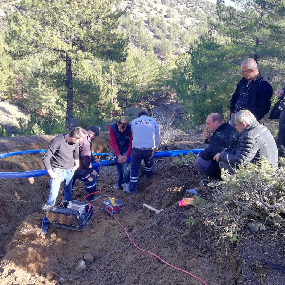 golhisarbld's tweet photo. Yeşilpınar doğal su kaynağını yenilenen Konak su deposuna akıttırıldı. Bu çalışma ile birlikte içme suyu şebekemiz daha güçlü hale getirildi. #DrRamazanCanural https://t.co/gxnPzwjIit