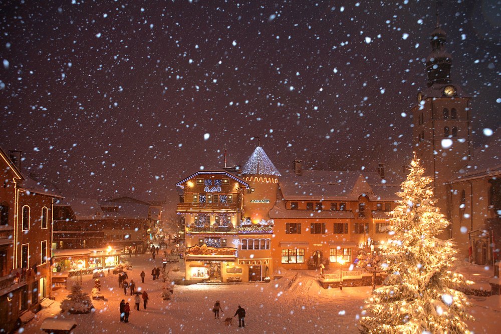 intercorphotels's tweet image. 🥂¡Feliz Fin de Año desde #IntercorpHotels!🥂
Disfrutad mucho de esta noche tan especial y esperamos que le deis la bienvenida al 2019 como se merece.
¡Gracias por confiar en nosotros este año! 
➡ intercorpgrp.com