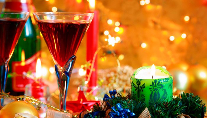 <a href="/REFLEXiON_ONLY/">KonstantiN</a> <a href="/KukuFilin/">Ele</a> <a href="/Rita_Reckless/">CaliFUCKINfornia</a> <a href="/AksenovNV/">Nikolay Aksenov</a> <a href="/slyhedge/">✗นтթыйЁж Виктор</a> Очень хороших и добрых дружочков Твиттера поздравляю с наступающим 2019 годом! Счастья в ваши дома и любви в ваши сердца!!!!!