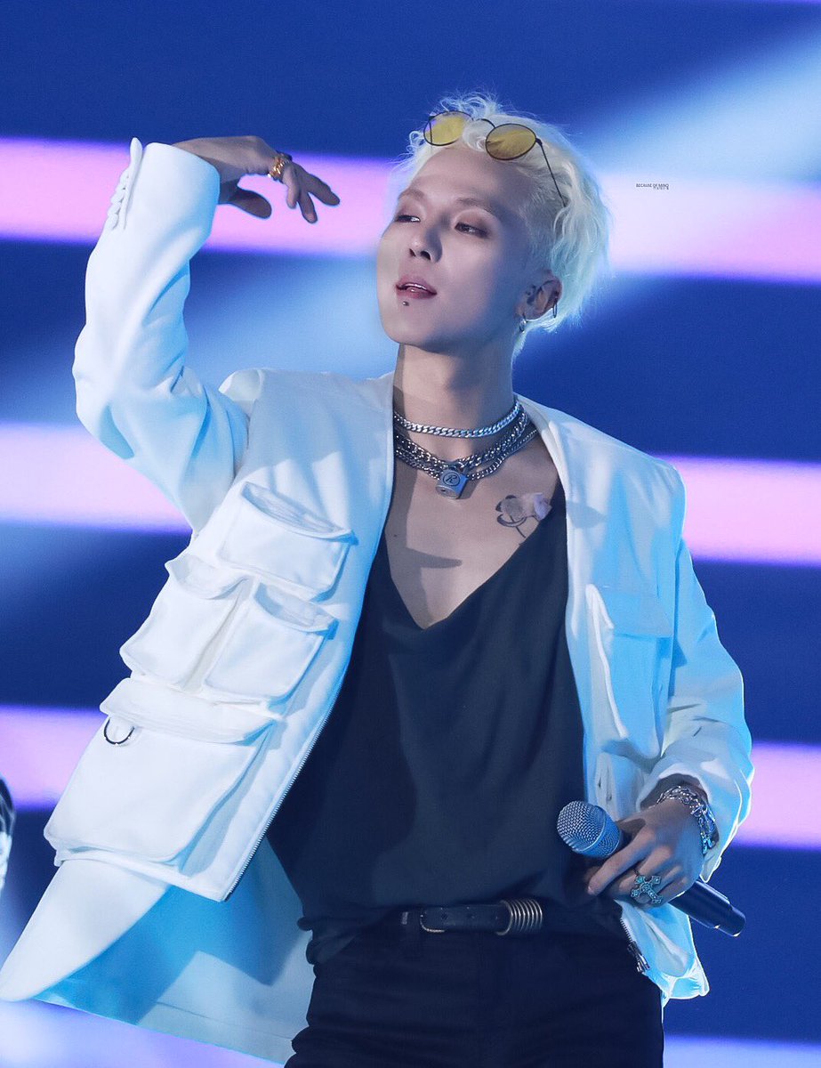 181225 가요대전 HQ
#위너 #송민호 #MINO

2018년도 민호랑 함께해서 행복해💙
<a href="/official_mino_/">official_mino_</a>