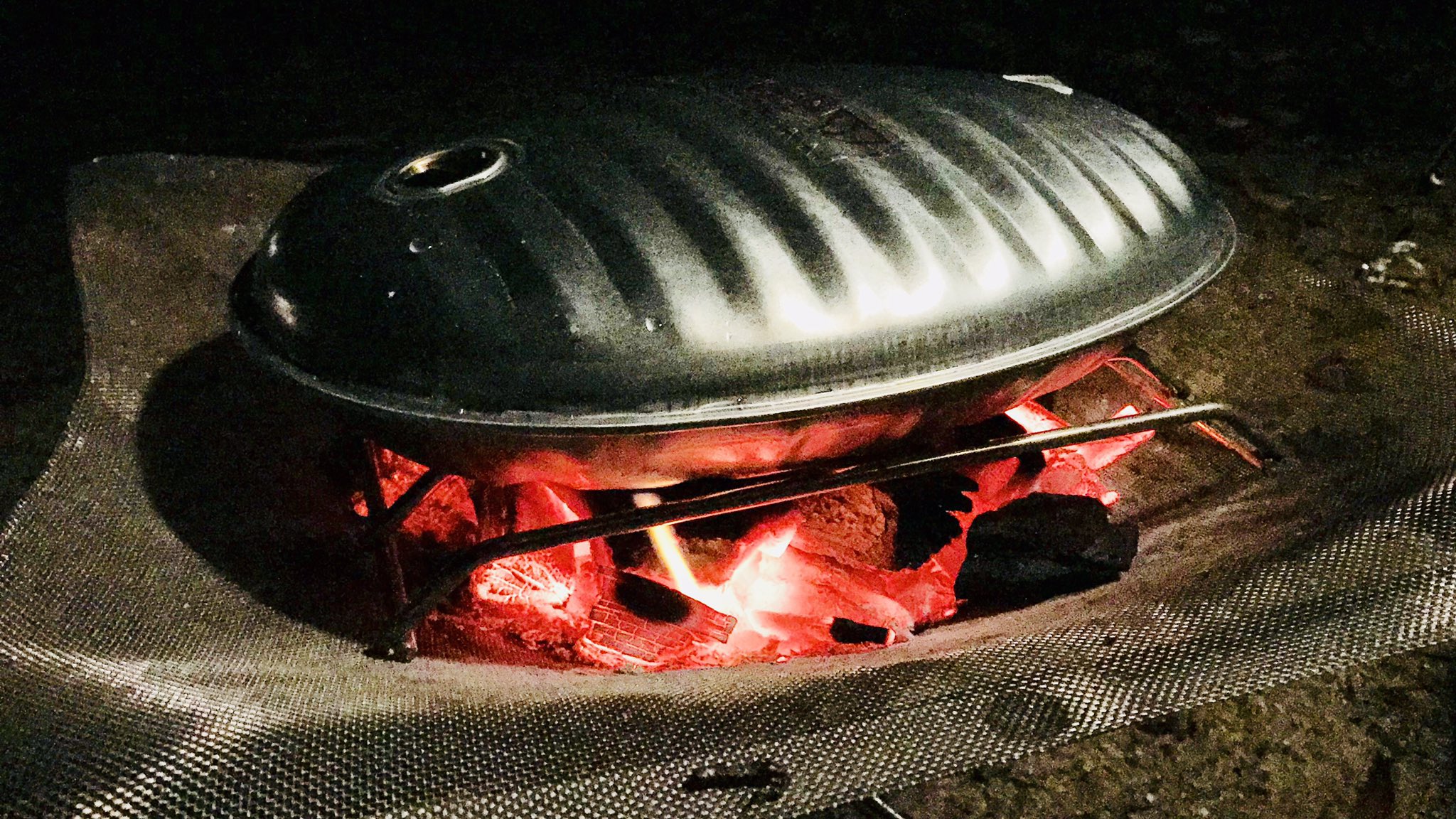 キャンプギア紹介bot マルカ 湯たんぽaエース 真鍮製で直火できる湯たんぽ 水入れて焚き火で温めるだけでok フワフワのケースも付いてくるので 熱すぎることなく使えます 間違いなく冬キャンプの必需品 参考記事 T Co Epgo5ytdfz キャンプギア紹介bot マルカ 湯たんぽaエース 真鍮製で直火できる湯たんぽ 水入れて焚き火で温めるだけでok フワフワのケースも付いてくるので 熱すぎることなく使えます 間違いなく冬キャンプの必需品 参考記事 T Co Epgo5ytdfz