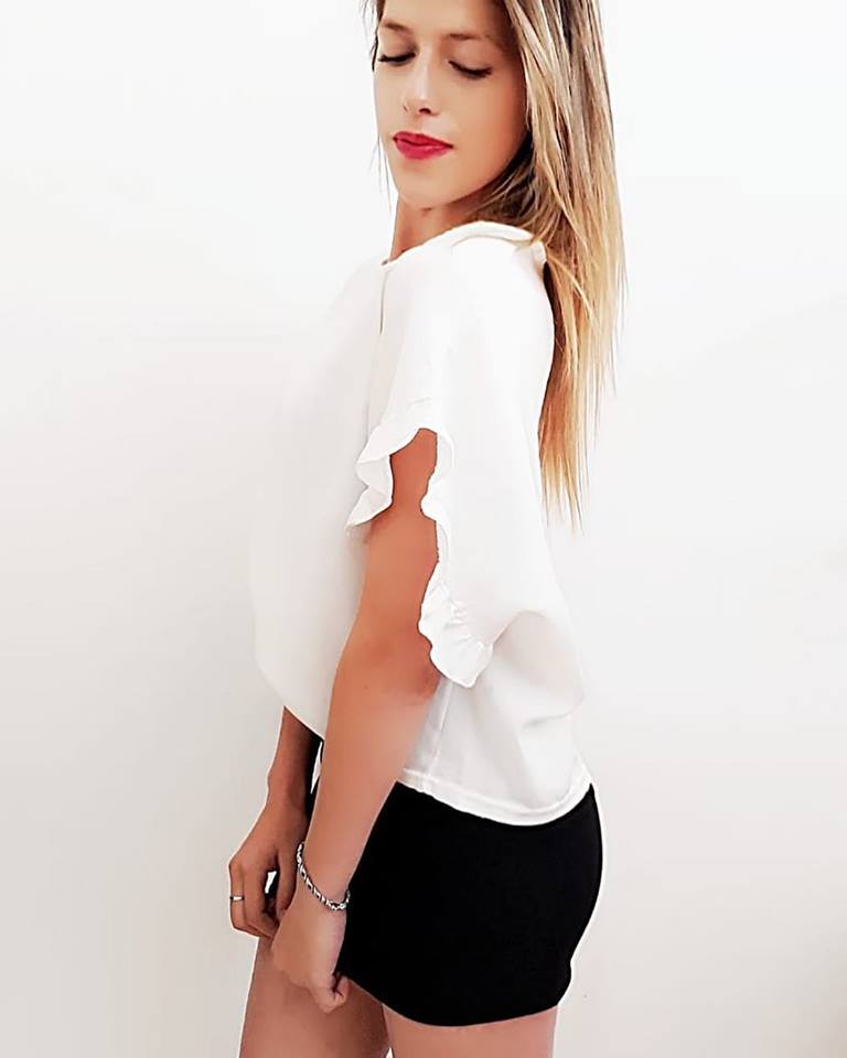 Vethel_oficial's tweet photo. • Blusa #Luz y #mini básica •
☆ DISPONIBLES
☆ Consultas por inbox.
☆ Imagen Ilustrativa
#veranoentouch #verano2019
#summer #touchmodaok
#renovate #ss19 #outfit2019
#yovoyatouch
#getthelook #añonuevoentouch
#summerfavorite #negro #happynewyear2019 #blusa #basico https://t.co/5E0WrA51C6