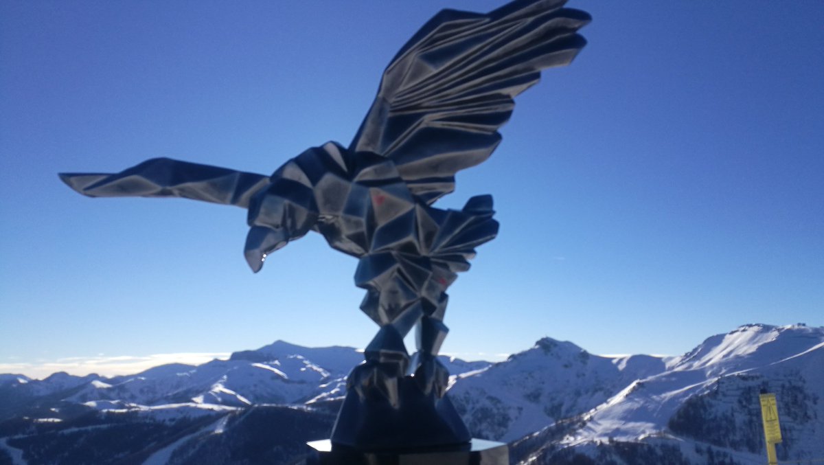 vldbatiment's tweet photo. On décolle à Auron avec la nouvelle année venez profiter du soleil et de la neige https://t.co/6Lld7pyb94