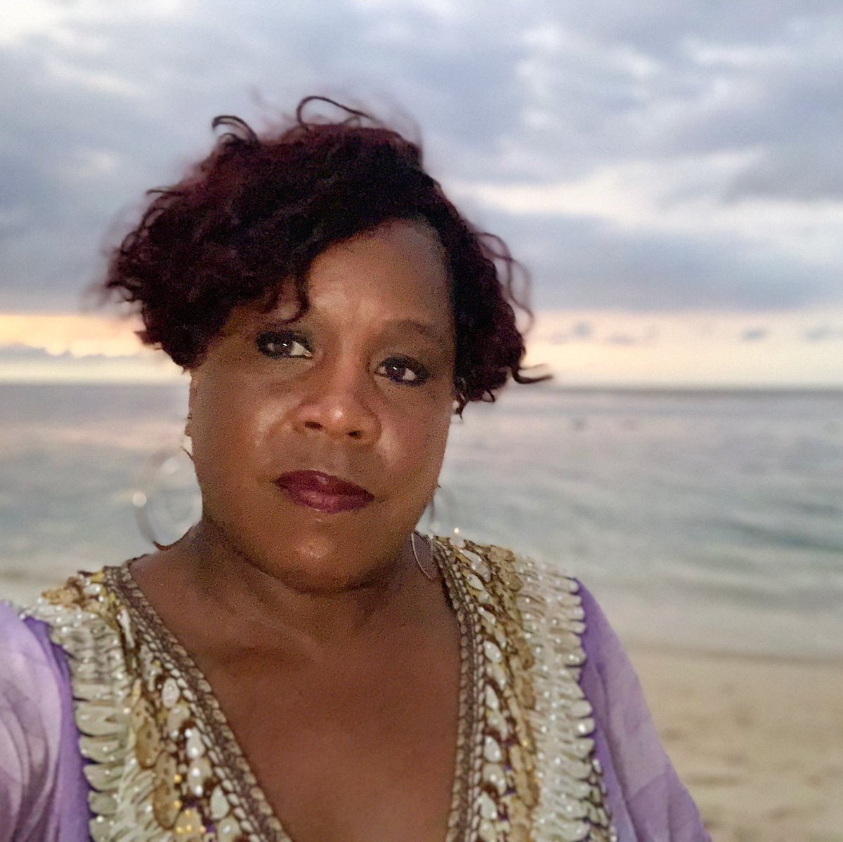 Vonnie_Gurl_'s tweet photo. New Year- A new chapter, a new verse, or just the same old story? Ultimately we write it, the choice is ours. ~Alex Morritt  #motivationmonday #startingfresh #jamaicamemories #yehmon https://t.co/hOZvtgMfli