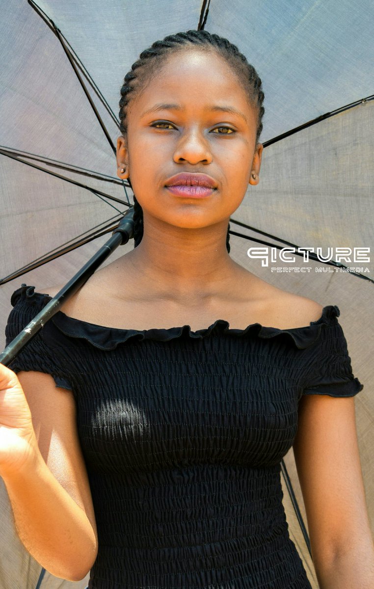 PicPerfectSnaps's tweet image. Lebogang ✨🔥
·
Shot by @SuperiorZargar 
#MadeInMyImage
#NewYearsEve Post
#NYE2018 last Post
@PhindilePi1 @Cindy_Makhathin @Thandolanga01 @ThandoClementyn @Xoli_Gatya