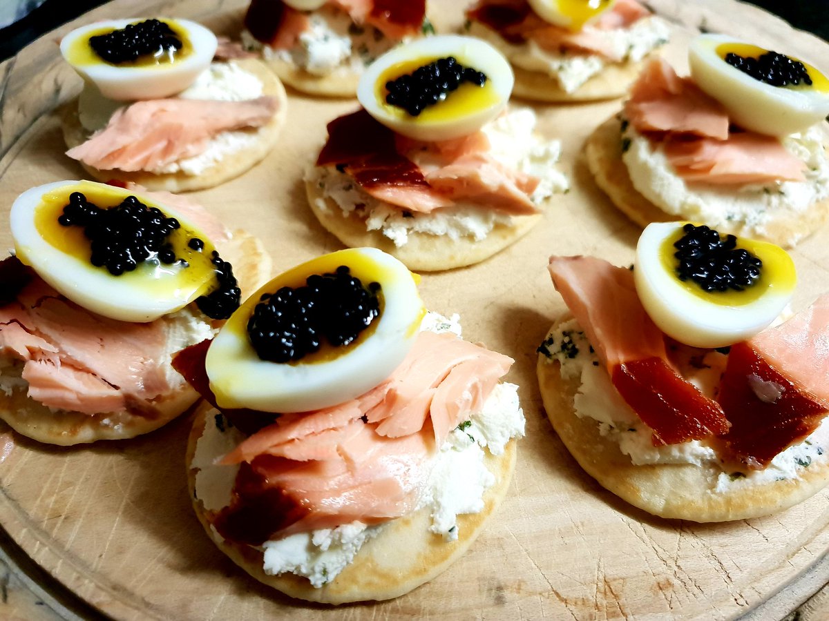 cleverfrances's tweet photo. All of my chores are done, so it's time for my traditional New Year's Eve Godfather Marathon, complete with delicious nibbles.
This year's starting course is blinis with an herbed soft cheese, smoked salmon, quail eggs, and caviar.
#SoloLiving #SoLong2018 #HighClassRedneck https://t.co/5NaeiydrdV