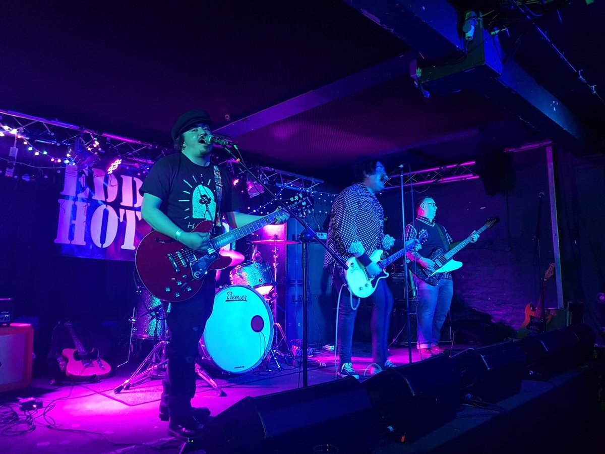 In 2018 we were fortunate enough to record and release our debut EP ‘Real Life Glories’, and play some fun live shows.

Many thanks to all those who supported #NicotinePretty this year. 

Happy New Year &amp; see you in 2019!!!