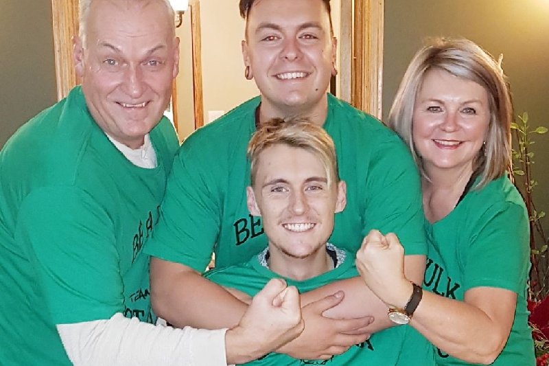 bluefrog2210's tweet image. Miami 2.0! Heading back to Miami to continue participation in Miami Project! Schwan Cell transplant scheduled for Feb 5. Excited for 2019 Happy New Year
#spinalcordresearch 
#landonclarksmith
#miamiproject 
#latestNews