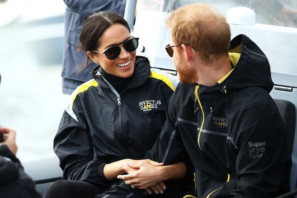 RoyalSourceFR tweet media