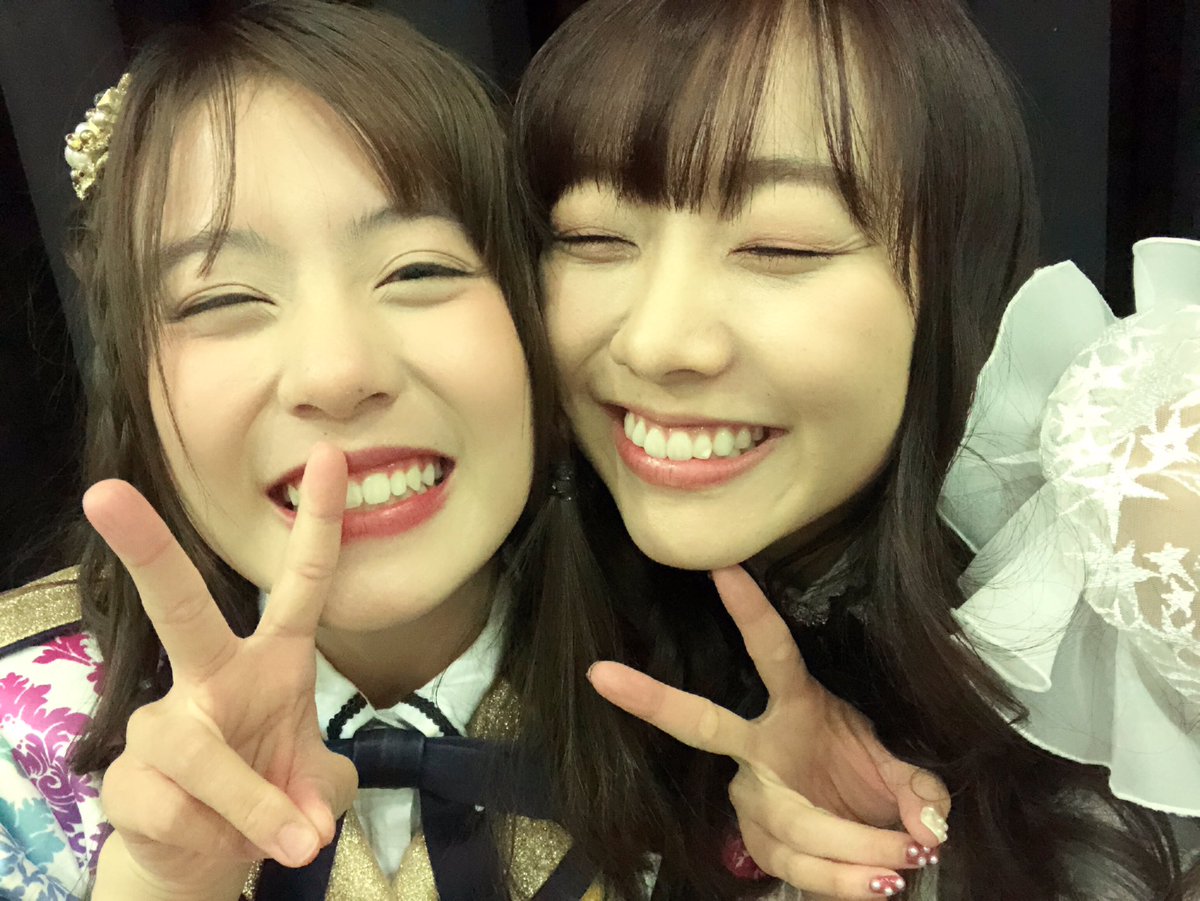 dasuwaikaa's tweet photo. 紅白歌合戦、今年も出演できて本当にファンの皆さんには感謝しかないです。ありがとうございました！
私はBNK48のFondちゃんとペアでした！
すごく可愛かった！
日本語をたくさん覚えようと頑張ってくれてました！大好き💕
 #NHK紅白 #BNK48 #AKB48 #恋するフォーチュンクッキー #ขอบคุณค่ะ https://t.co/oYrfNP1bvl