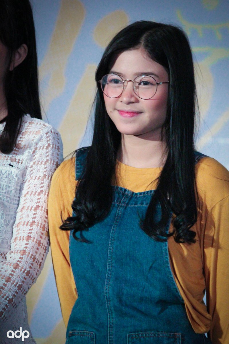 arisdiprasetyo's tweet photo. Riska Amelia Putri @R_AmelJKT48 - Handshake Event Saka Agari Jakarta

@ Menara 165, Jakarta [23.12.2018]

#JKT487thAnniversary #JKT48SakaAgariHSF #jkt48 #jkt48member #jkt48acoustic #jkt48academy #fjkt48 #jkt48idol #jkt48idolgroup #jkt48official #jkt48oshi #jkt48tv #jkt48update. https://t.co/wVB405Wr8u