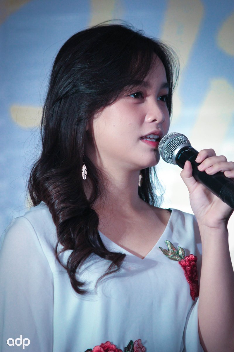 arisdiprasetyo's tweet photo. Nadila Cindi Wantari @Nadila_JKT48 - Handshake Event Saka Agari Jakarta

@ Menara 165, Jakarta [23.12.2018]

#JKT487thAnniversary #JKT48SakaAgariHSF #jkt48 #jkt48member #jkt48acoustic #jkt48academy #fjkt48 #jkt48idol #jkt48idolgroup #jkt48official #jkt48oshi #jkt48tv #jkt48update https://t.co/k5poP1qXdM