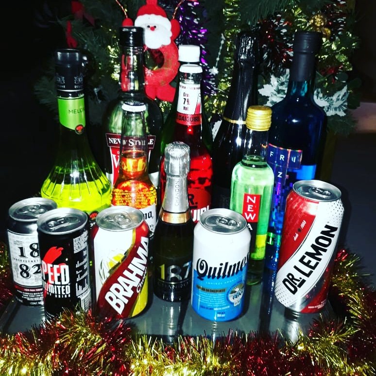 Dejavu_Dance's tweet photo. Esta noche sorteamos la canasta borracha 🍹🍷 🍾 🎆

Con cada compra en barra te damos un tiket el cual tenes q llenar con tus datos al dorso y depositarlo en la urna de la barra 👌🏼 Dale que hoy explota 😎🎆🍾 https://t.co/HmjDYc4mWj