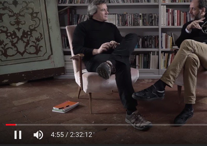 provolinob's tweet photo. Non so se sia voluto, ma l'intervista a Guadagnino su @badtasteit dura esattamente come il suo #Suspiria, quindi se volete fare una maratona ve la cavate in 5 ore https://t.co/nkb3eBc5Y9