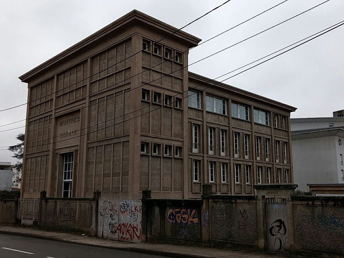 AleixCama's tweet photo. @villedebesancon @AGUA_architects #freresPerret #Dodane https://t.co/5IsoC25ZrD