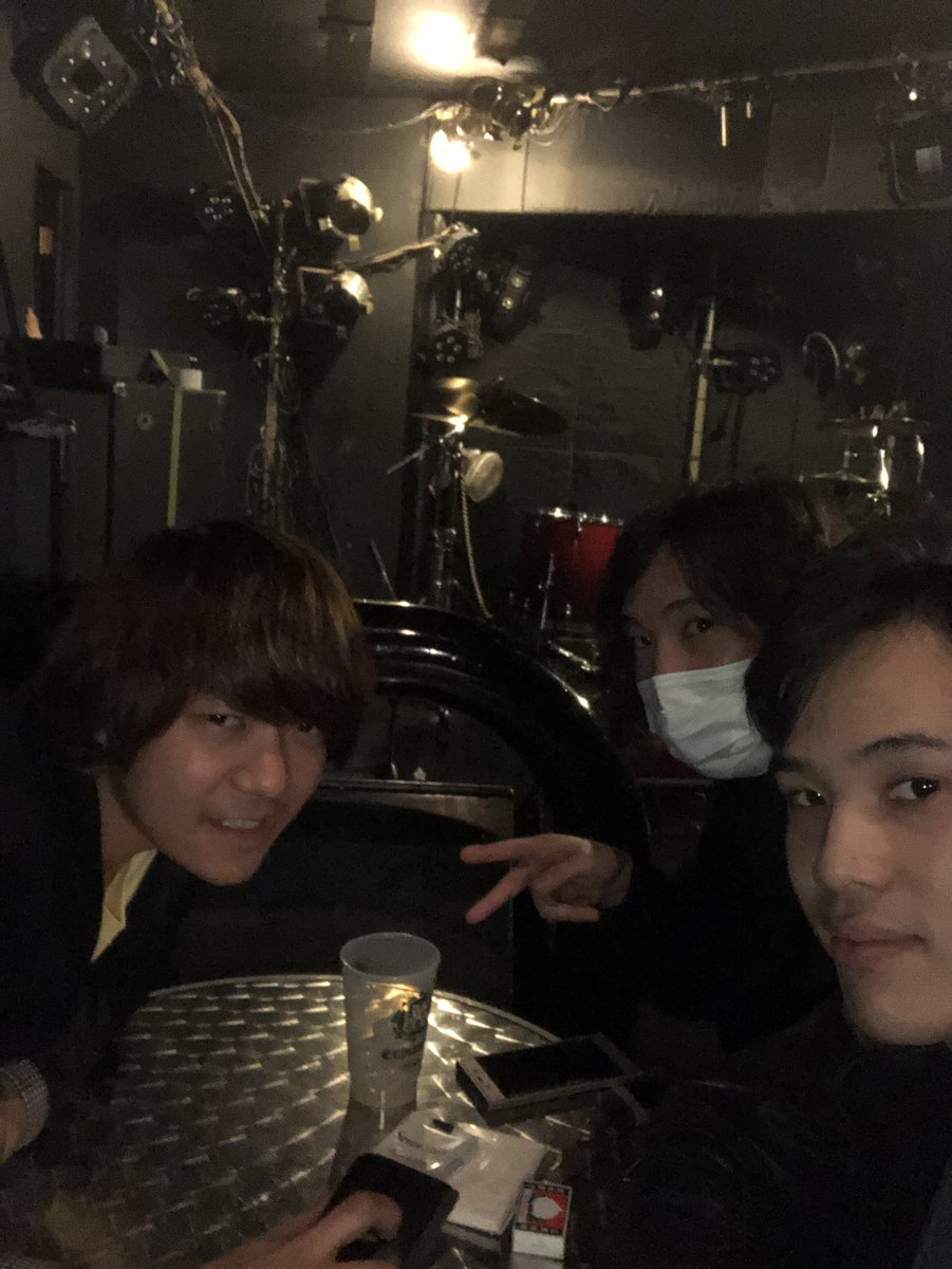 gimlet916's tweet photo. 今年の全てに、ありがとう。
来年はまた一歩、また一歩と景色の広がりを感じられるように努力します。

大きい事柄も増えますので、
都度報告していくようにします。

次回 1/13 新宿Marbleより、ライブ初め！！
応援よろしくお願いします！

Heavenly Lane https://t.co/C4slBG7VGS