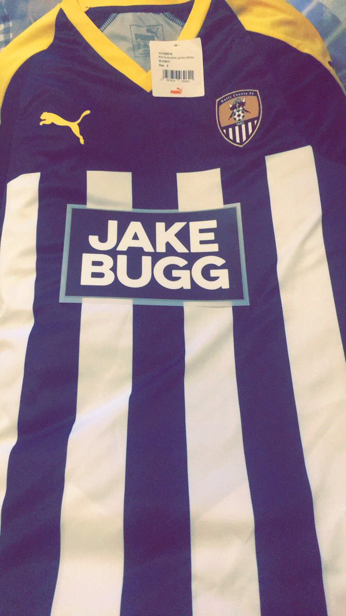 SimmoneYoungs0n's tweet photo. The best Christmas present award deffo has to go to @FettyWATP  😍😍 I love it so muchhhh 🖤🖤 Thanks ya belter 💋@JakeBugg  @Official_NCFC  #BBFE https://t.co/C4DJjM5L1g