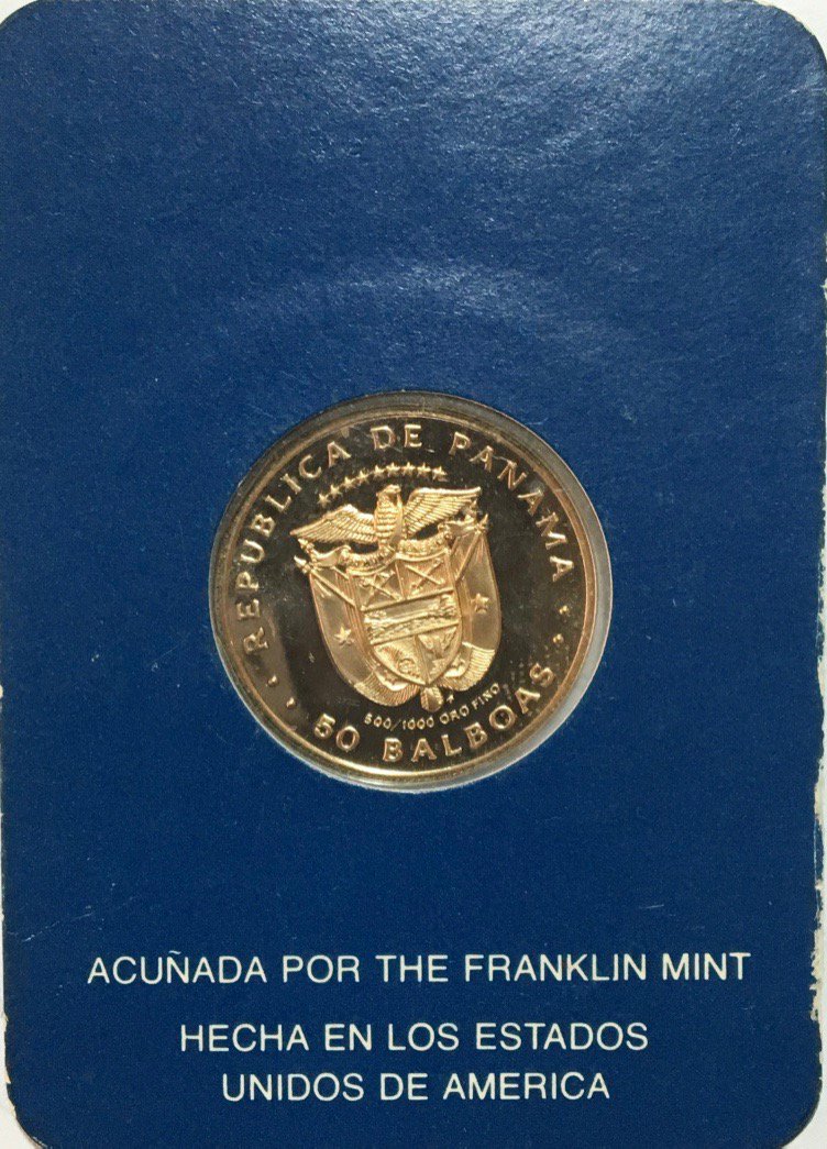 ASONUMPA's tweet photo. Deseamos exponer moneda típica de la época: 50 Balboas Oro ley 500, 5.87 gramos de 1983, conocida como FLOR DE NAVIDAD. 
Es una de las 4 monedas de oro  de 50 balboas de Panamá, acuñada para colección, no para circulación, es parte de las acuñadas con motivos navideños. https://t.co/eYigkCFxKx