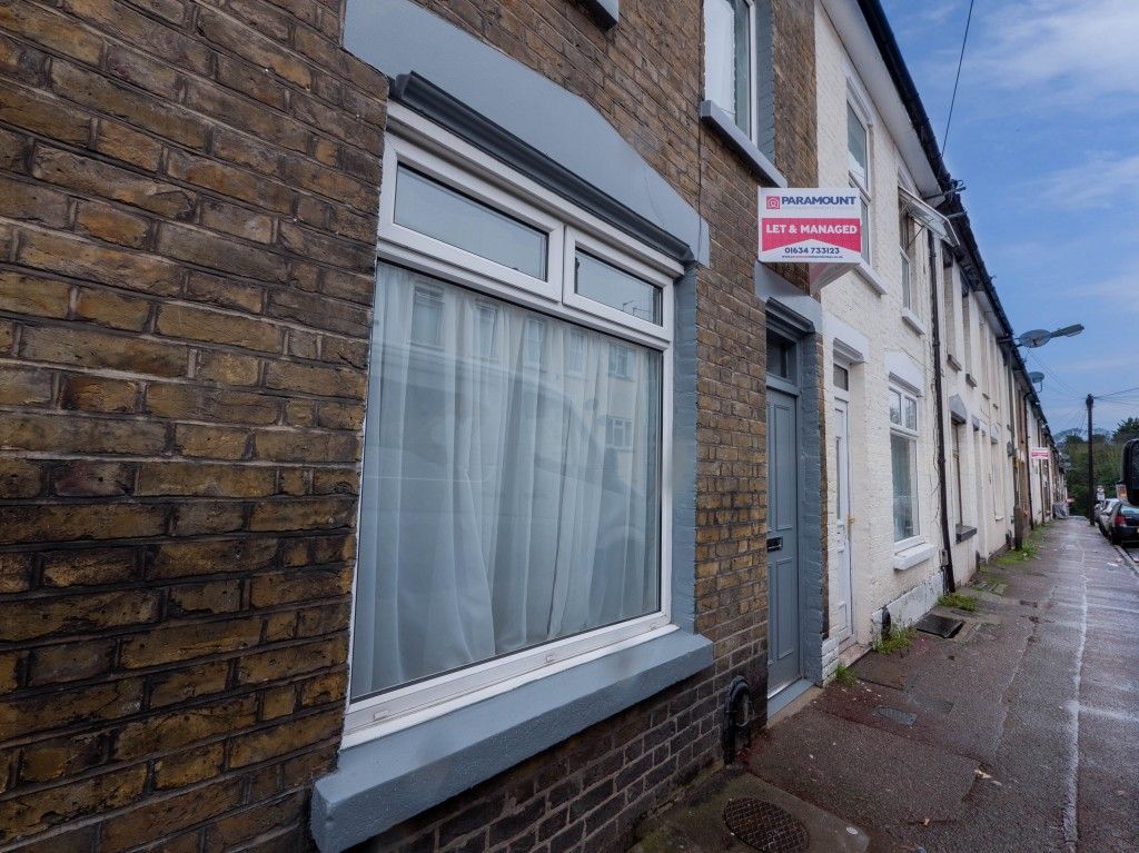 Paramountsal on Twitter "3 Bed terraced for sale, Thorold Road, Chatham, £155,000 https//t.co