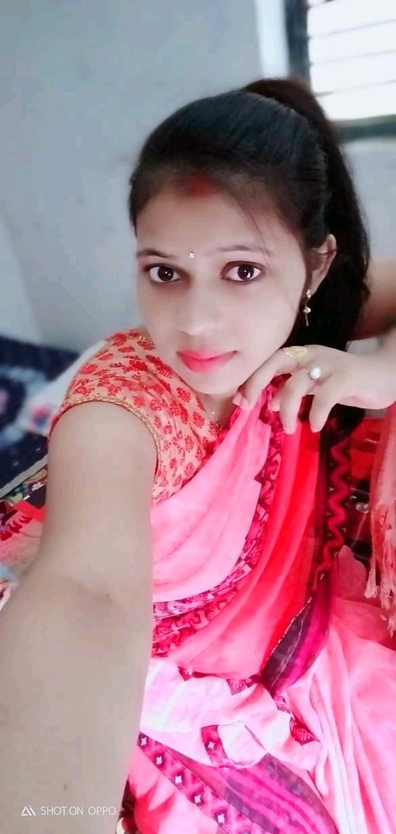 PujaMorya's tweet photo. 🙏🏻🙏🏻
*विदा ले रहे साल के* 
*अंतिम क्षण मेरा* 
*नमन कबूल हो..*

*क्षमा करना अगर*
*आपके सम्मान मे*
*हुई हमसे कोई भूल हो..*
#Happy #New #Year https://t.co/B1ANnTj5nb