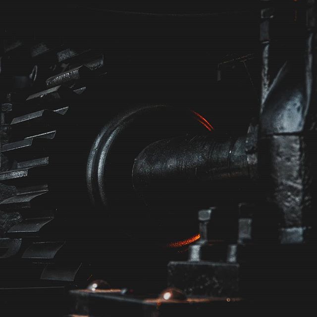 WeirdApeWatches's tweet photo. Engines powering down. Big things coming in 2019! Thank you to everyone for all the support this year! #getready #weirdape https://t.co/uha09MOof9 https://t.co/E2cNIG1oRN