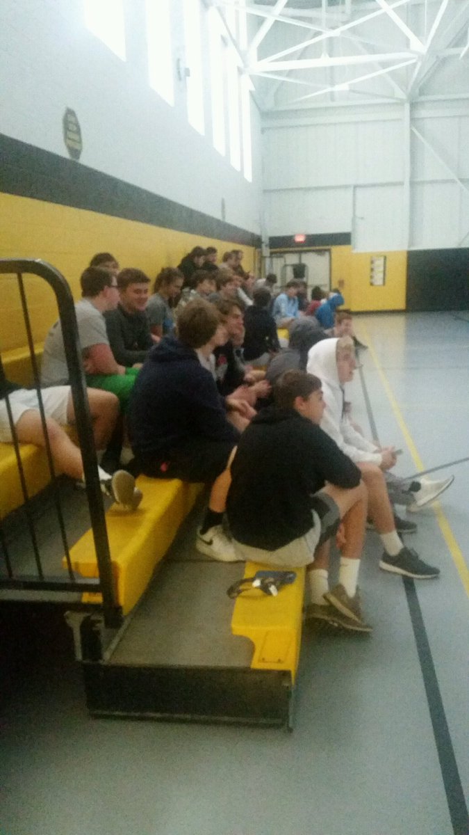 _RHSFootball's tweet image. When an alum is playing in a New Year’s Eve bowl game, of course you follow great lift with pizza and a watch party....always proud of @Cjefferies18!!! Good luck today. #BleedBlackandGold