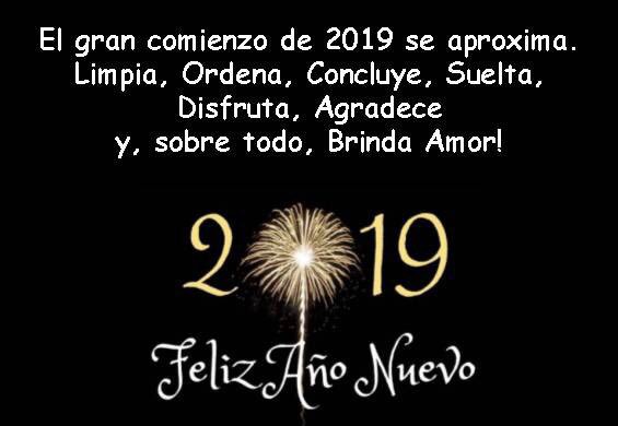 JorgeGlas's tweet photo. Les deseamos un feliz año nuevo a todos quienes luchan día a día por un mejor país, por un mejor mundo, por una mejor historia.
#Feliz2019 #PresoPolíticoGlas #GlasInvencible https://t.co/FnbLDvIFAx