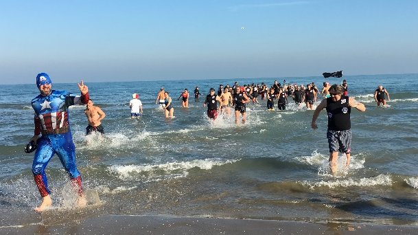 Domani, 1° gennaio, il tradizionale Bagno di Capodanno di Riccione.
Immancabile appuntamento di inizio anno!
Scopri di più ▶️ bit.ly/Bagno_Riccione
#capodannoinromagna #lodiciesorridi #visitromagna #emiliaromagnawelcome