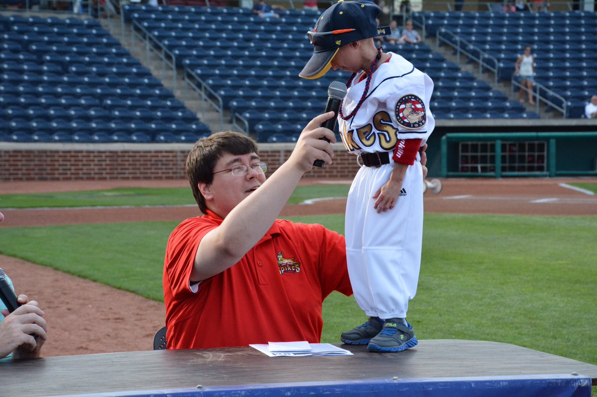 #NeverGiveUp <a href="/josiahdviera/">JosiahViera/baseball</a>