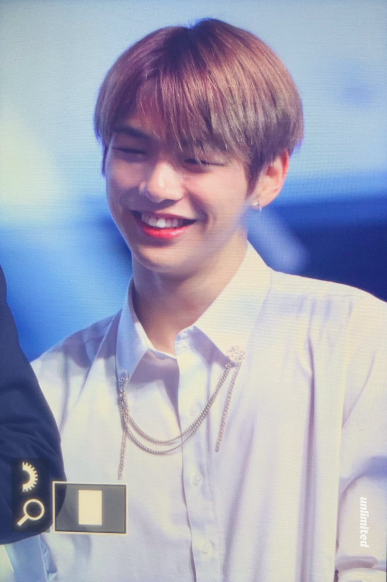 unlimited_dn's tweet photo. 181231 히히 새해에도 다니엘이랑💖❤️ #강다니엘 히히히히히히힣ㅎㅎㅎ힣히ㅣ https://t.co/raUVCyjbym