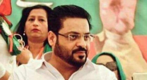 jaleebikhan's tweet photo. She: pata hai aaj mai sogi to 2019 mai uthogi
Me: https://t.co/Olu03DcHMj