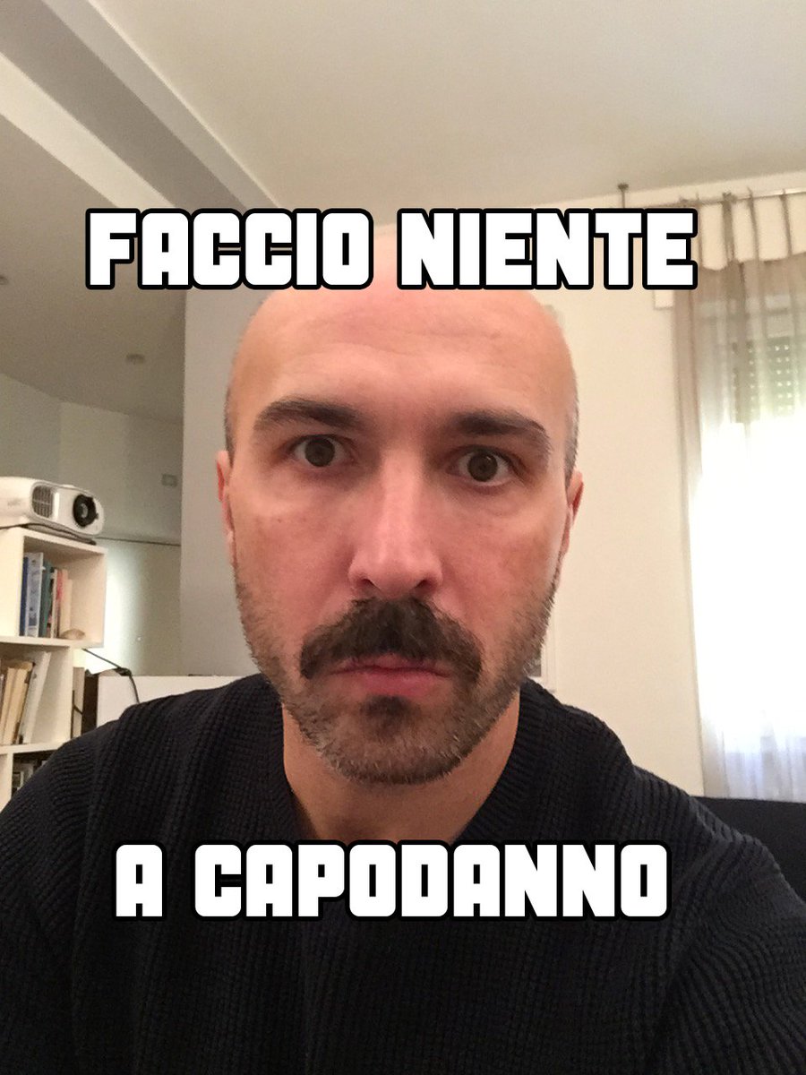 marciocapatonda's tweet image. Stasera seguite la noiosissima diretta su FB e IG dalle 21 e 30 a mezzanotte in cui farò assolutamente niente da solo a casa. #FACCIONIENTEACAPODANNO