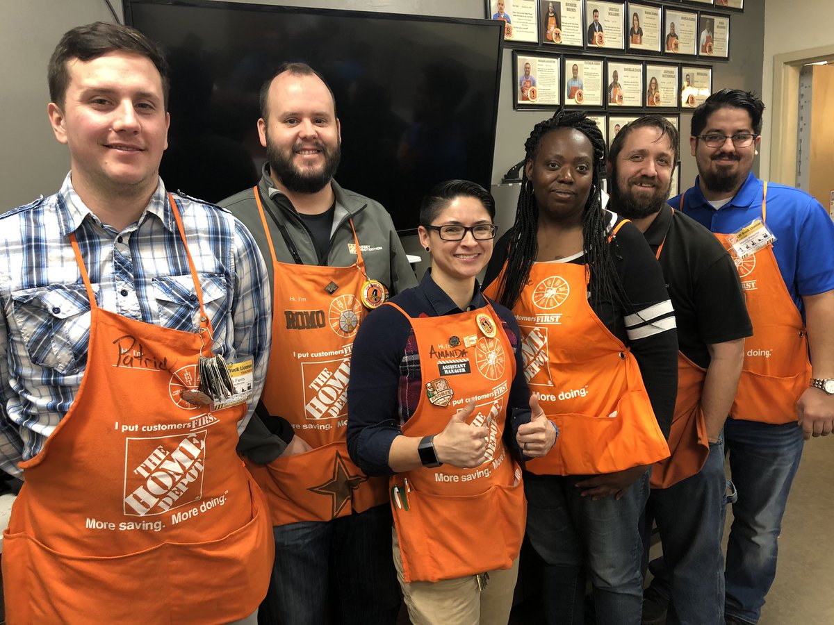 MrsAVega0587's tweet photo. Recognizing my ops dream team for striving for excellence! It’s not every day @drew_carpenter1 walks and compliments your business!! We may not be at the top yet but we will be soon enough!!! #Team589 #OpsCrew @nealmoraw @ConstantinoJoey #DreamTeam https://t.co/eRWXA3f9o6
