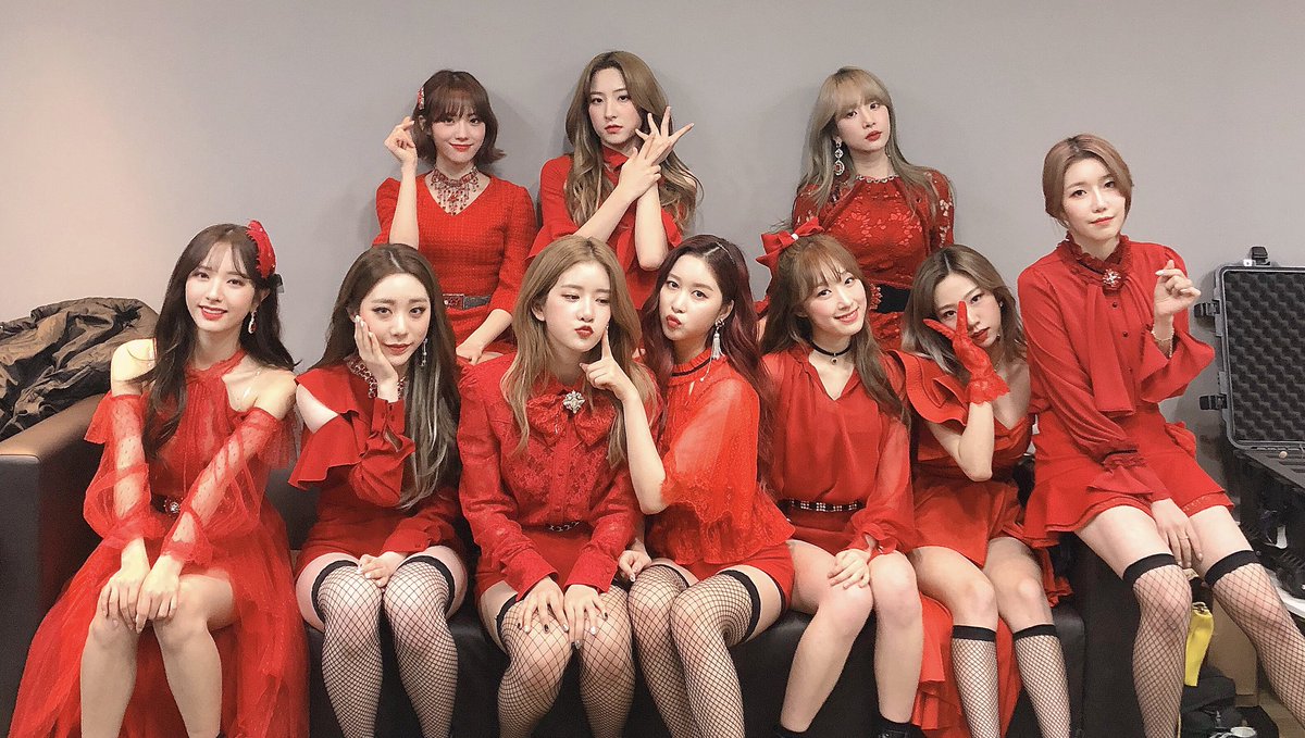 WJSN_Cosmic's tweet photo. [#WJSN]

💟 181231 2018 MBC #가요대제전 완료 💟

#우주소녀 #부탁해
#오늘의우주복👭 https://t.co/HyeOOi8uRD