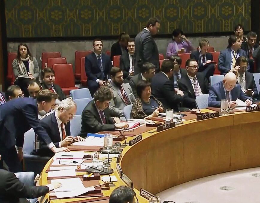 JMaarleveld's tweet photo. Wrapping up our term on the #UNSC today - The #Yemen Statement to keep the ports open, #Myanmar Council visit, sanctions against 6 human traffickers in #Libya and to top it off: the Yemen ceasefire and supporting resolution 2451. It’s been a rewarding year #KNLinSC2018 #KNLout https://t.co/tduuo0WE2P