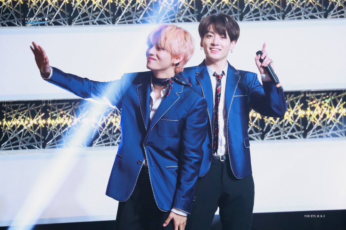 horizon_9597's tweet photo. 181231 MBC HD

새해 복 많이 받으세용💜🐰🐯

#방탄소년단 #BTS #전정국 #정국 #태형 #뷔 @BTS_twt https://t.co/g5nivNvOvt