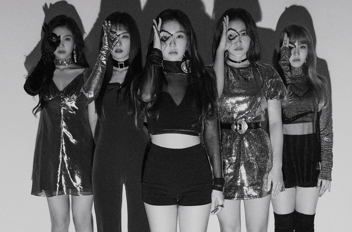 billboard's tweet image. The 20 best K-pop songs of 2018 (critics' picks) blbrd.cm/g4CxIC