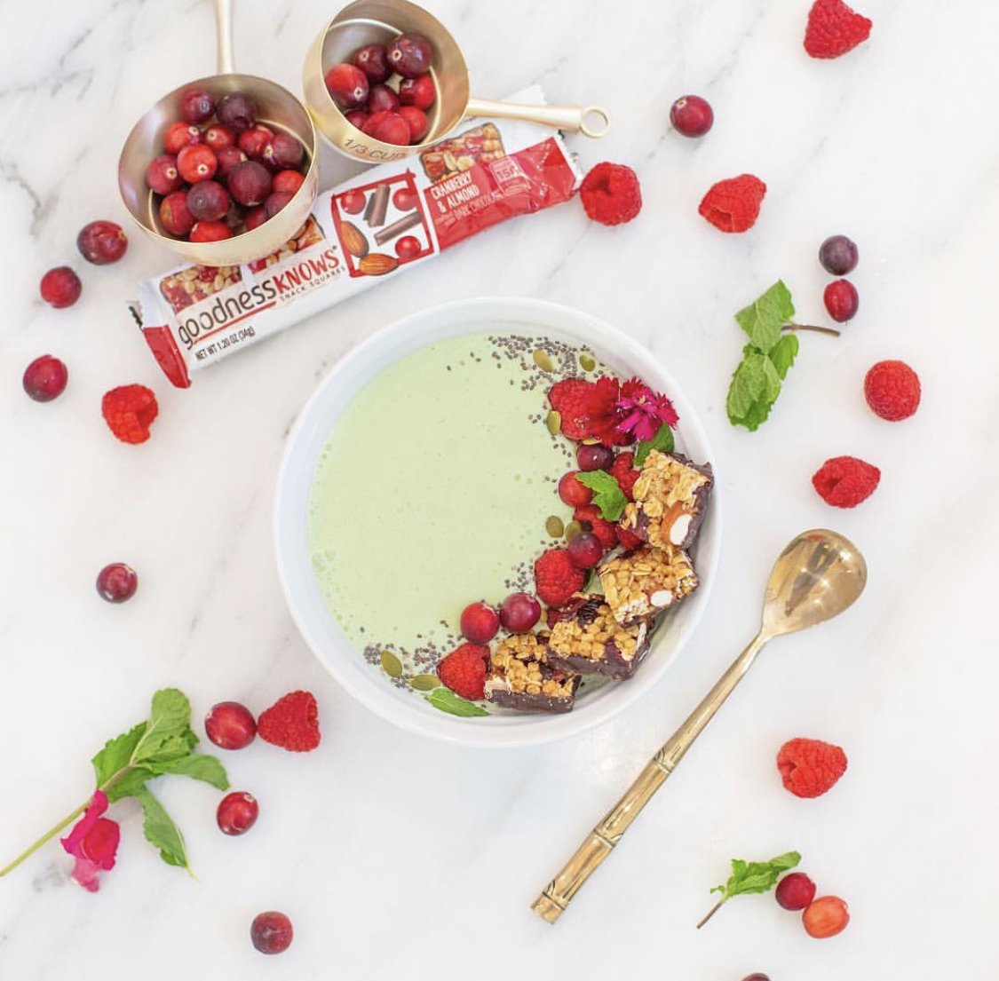 It just wouldn’t be right if we didn’t end the year with one last smoothie bowl. #TryALittleGoodness 📷: <a href="/lovelyindeed/">Chelsea Foy</a>