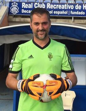 DaniCadena13's tweet photo. Gracias 2018.
Thank you 2018.
Shokran 2018.

#Happy #Familia #Footbal #Recreativistas #Hilalistas #Goalkeeper #Campus #Compañeros #StaffTop #FelizAnoNuevo #SaudiArabia #España #Amigos #Amor #DaniJunior #MJMama #DaniPapa https://t.co/t1IcH5n7rw