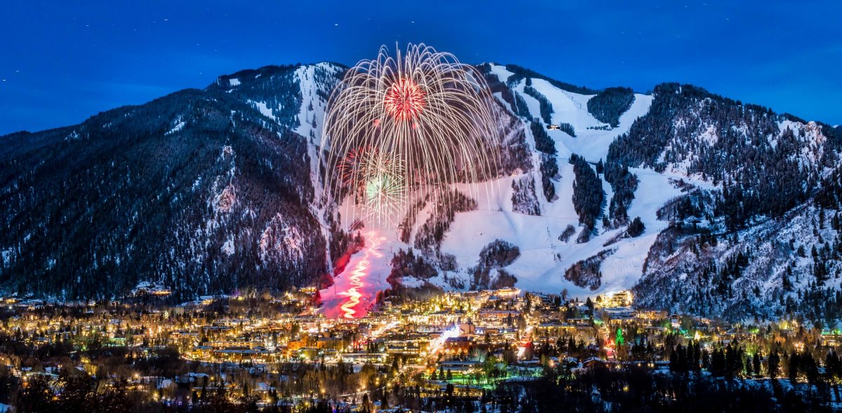 Cheers to a safe and elevated 2019! We will be open today from 10am-5pm and tomorrow from 12pm-8pm. How are you celebrating the new year? #HappyNewYear #Aspen #cannabis