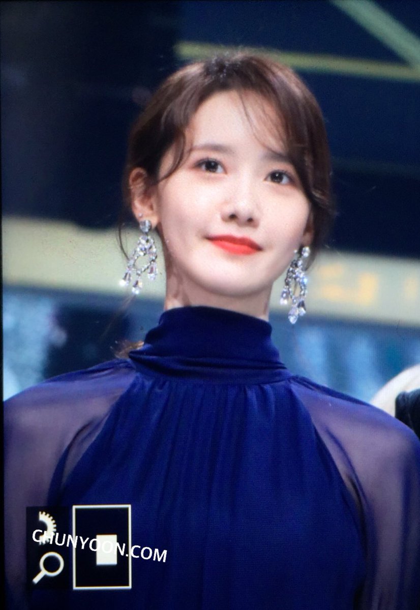 yoonaspics's tweet photo. mc im yoona. 💞 https://t.co/6eQs3aXeb4