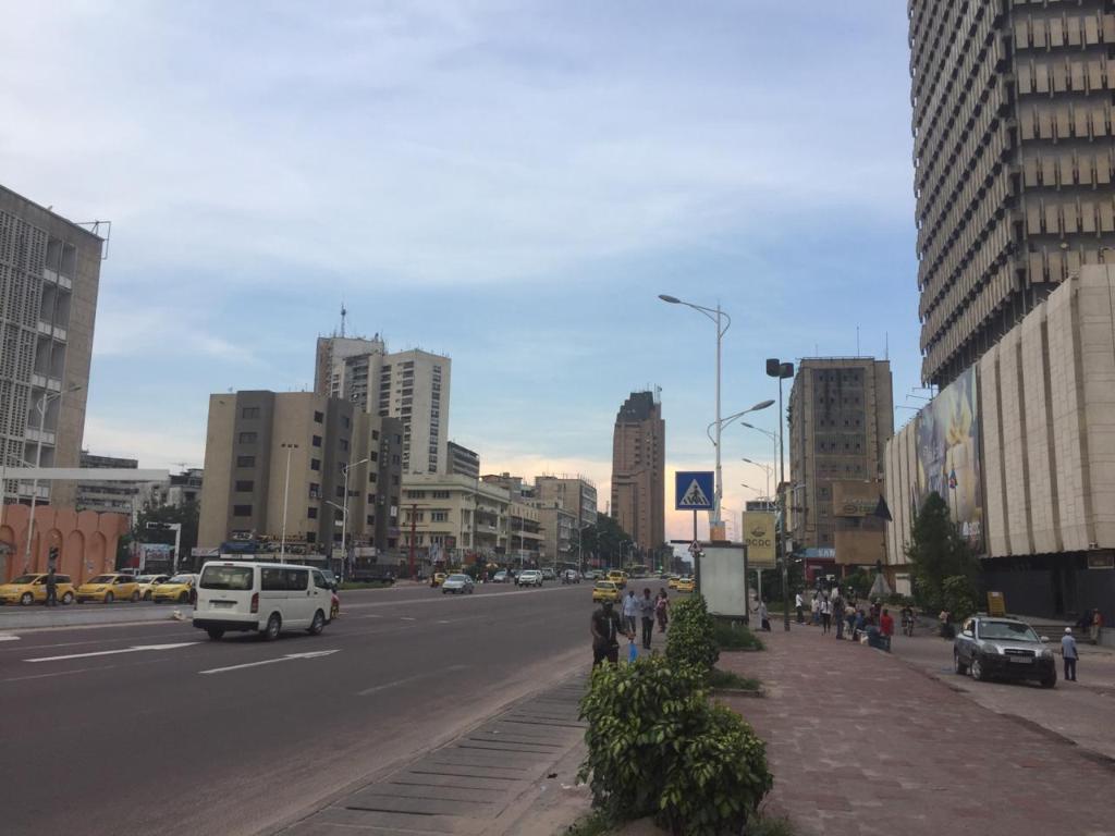 AmnestyEARO's tweet image. The internet shutdown a day after the #DRCElection is an unacceptable attack on the freedoms of expression &amp;amp; information. The #DRC authorities must restore the internet connectivity immediately.The people have a right to express themselves &amp;amp; to know what is happening around them.